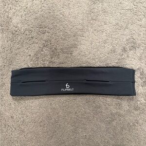FlipBelt Running Belt (M)